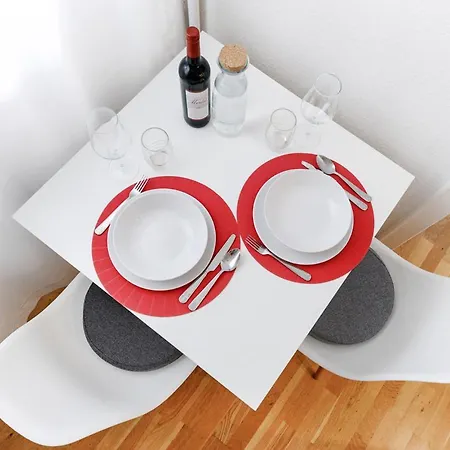 Stylish Apartment - 3 Min Walk To Wuppertal Main Train Station - Close To The University - Kitchen - Netflix Esterno foto
